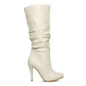 White Mod Boots 7 NWT