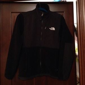 Northface fleece Denali size medium.