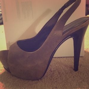 Size 6 Jessica Simpson grey