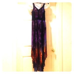 Bought for a wedding but didn't go- never worn