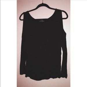 Missguided shoulder cut out long sleeve top.