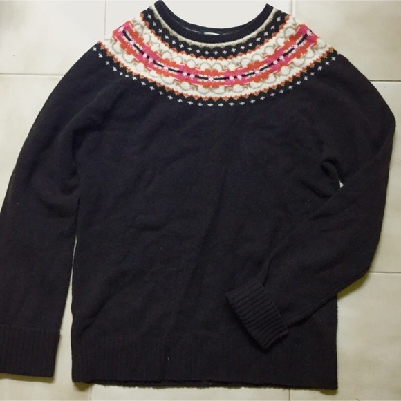 J. Crew Sweaters - Vintage J. Crew  sweater 98% Lamb's Wool 2% wool