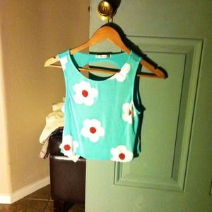 poppy crop top🌸