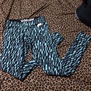 Nike leggings