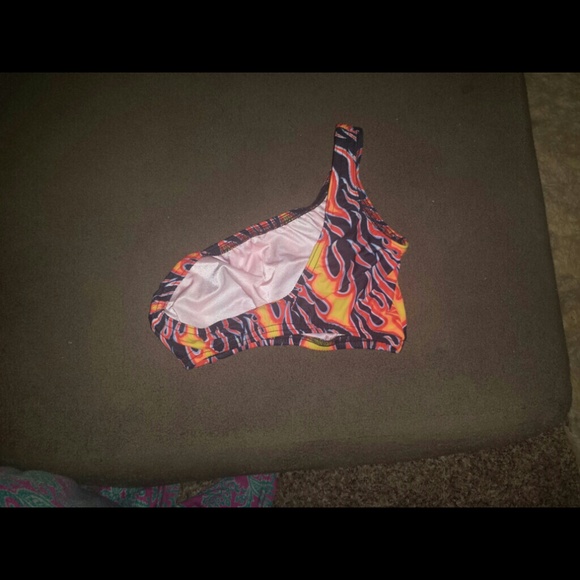 Sports bra, one straps. - Picture 2 of 2