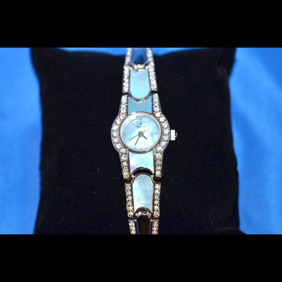 Watch - Picture 2 of 3