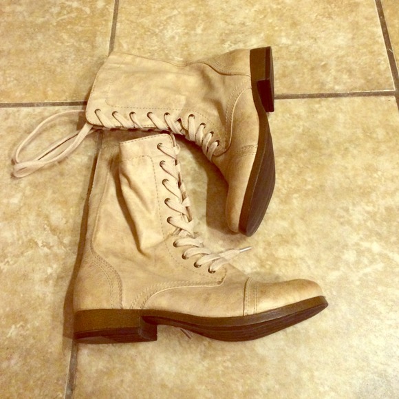 creme combat boots never worn!