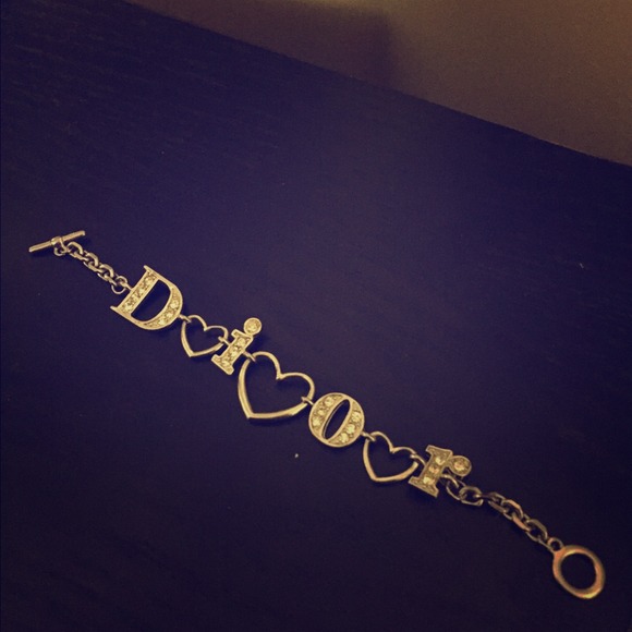 Bracelet