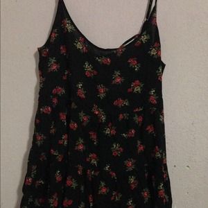 HOLD BRANDY MELVILLE FLORAL JADA DRESS 1 AVAILABLE