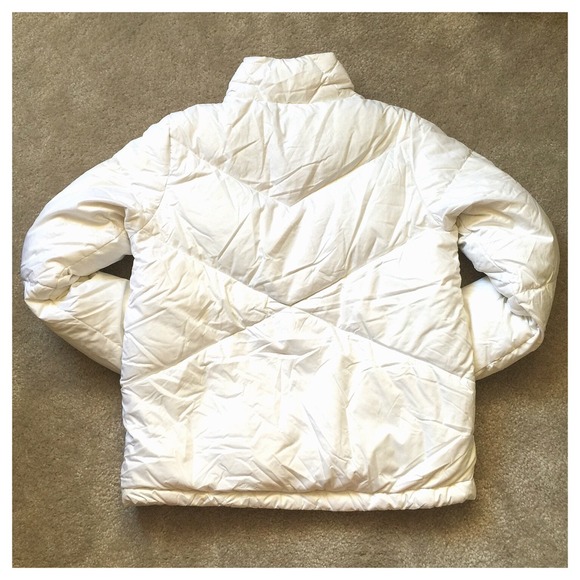 Nike White Green Accent Puffer Down Jacket Pockets - Picture 2 of 4