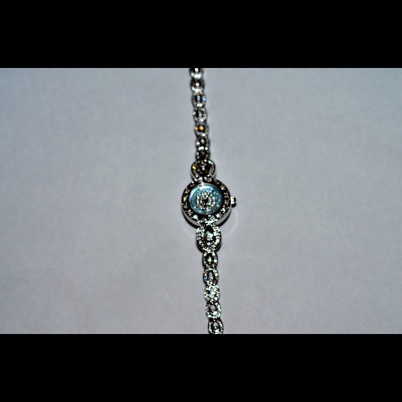 Watch - Picture 1 of 4