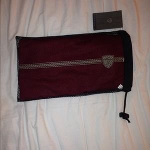 Nike golf tshirt and beanie. NWT.