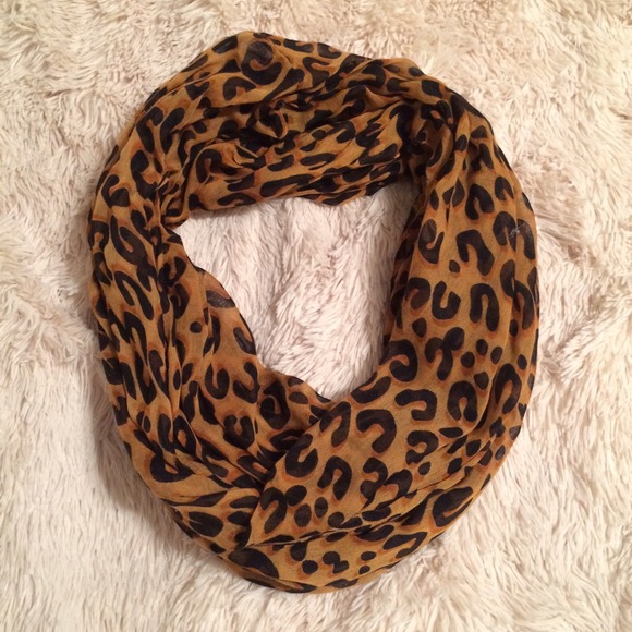Leopard Infinity Scarf