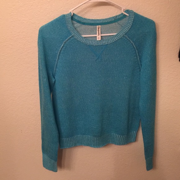 Cute sweater!