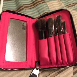 Victoria's Secret brush kit