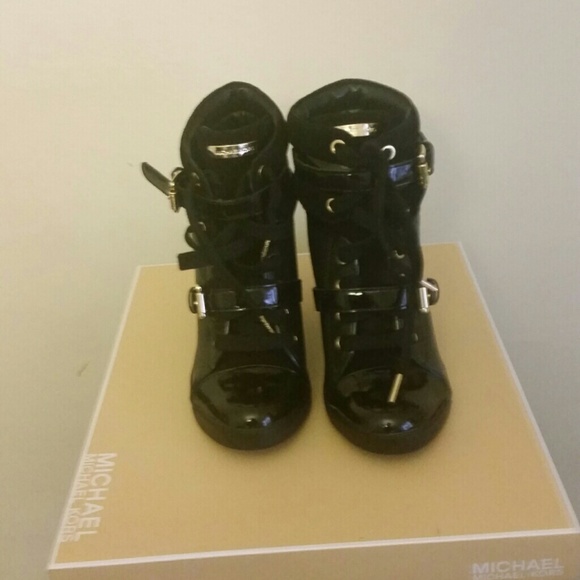 Michael kors black boots