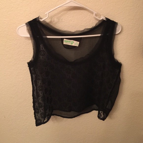 Black crop top!