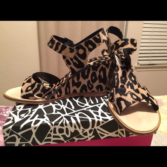 DIANE VON FURSTENBERG Leopard Pony Haircalf Wedges
