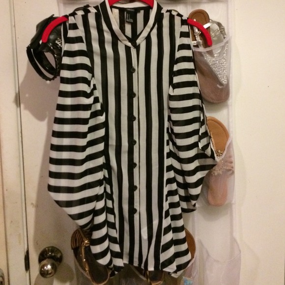 Forever 21 stripped blouse