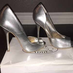 Rachel Steve Madden size 5.5
