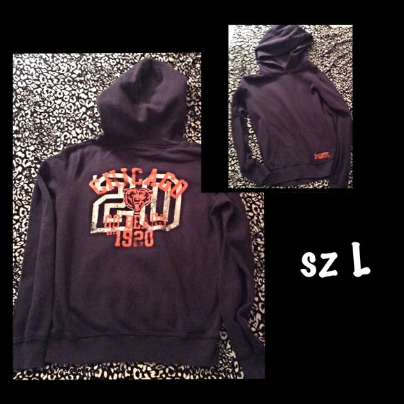 🚫 SOLD🚫 Chicago Bears VS Pink pullover hoodie