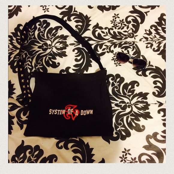 Bundle - Picture 2 of 4