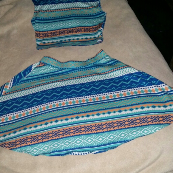 Small crop top, medium skirt