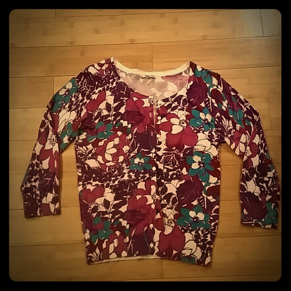Colorful sweater - Picture 1 of 2