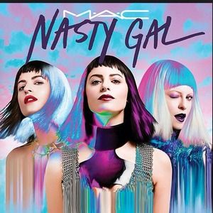 Mac Limited Edition Gunner Lipstick