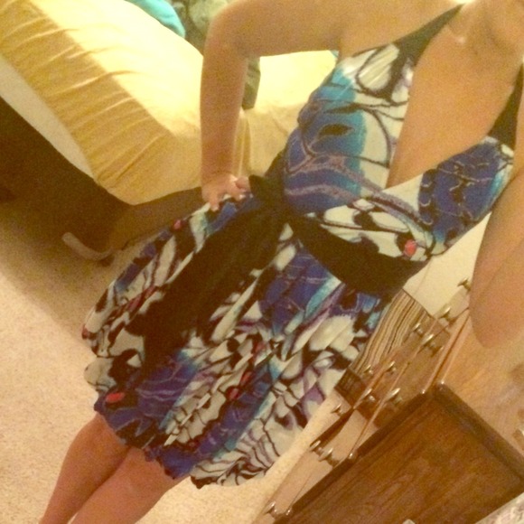 Bebe floral dress ⭐️
