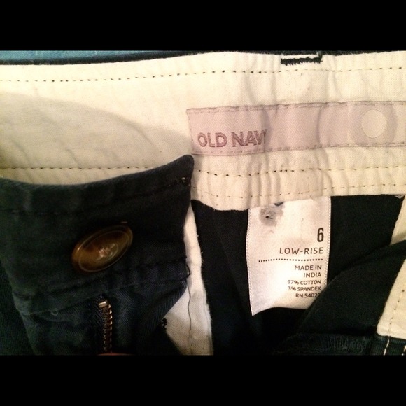 Navy blue shorts size 6 - Picture 3 of 3