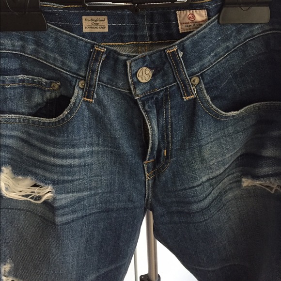 AG ex boyfriend crops in size 25