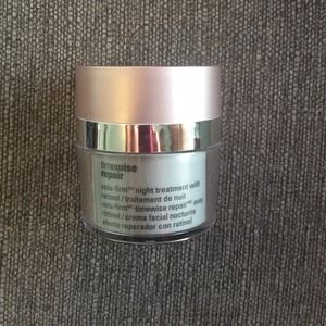 Night cream , Mary Kay . Brand new