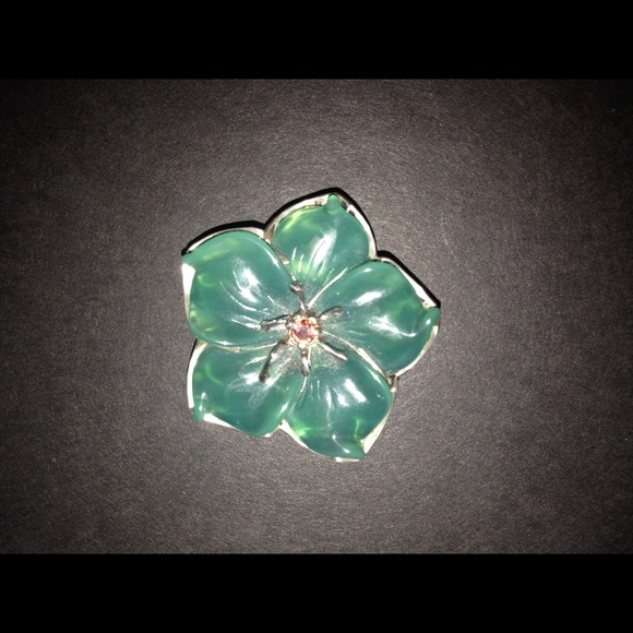 Beautiful Green Agate Pendant w/Garnet Center & SS - Picture 1 of 3