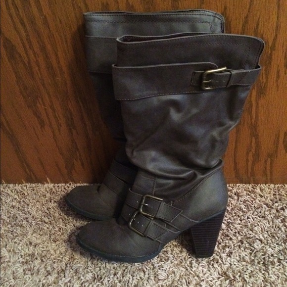 Mossimo brown heel boots