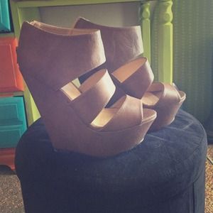 open toe wedges