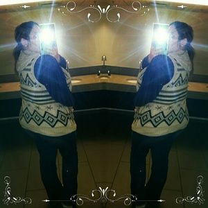 ❌SOLD LOCAL❌ Maurices Sweater jacket