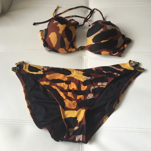 Victoria's Secret bikini