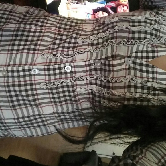 Top - Picture 2 of 2