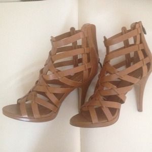 Express Strappy Tan Heels size 8.5 leather