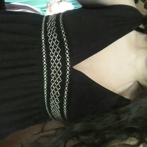 Top - Picture 2 of 4