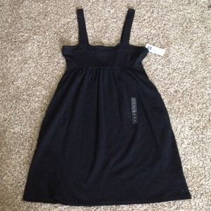 NWT Gap black jumper dress