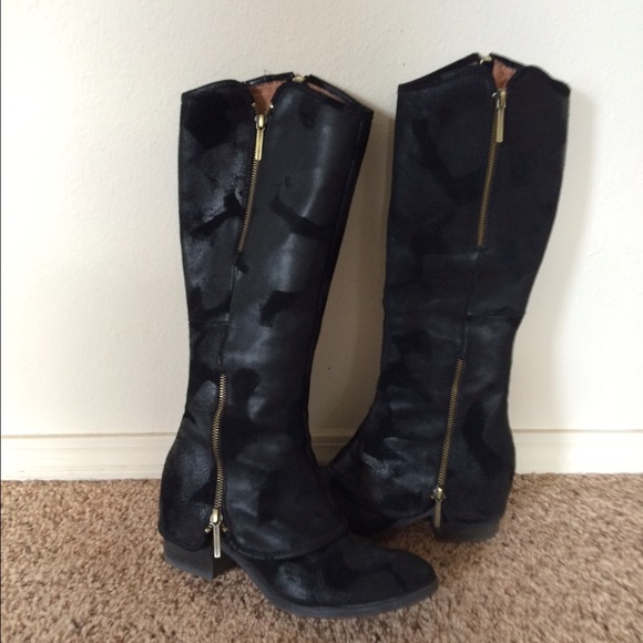 Black riding boots