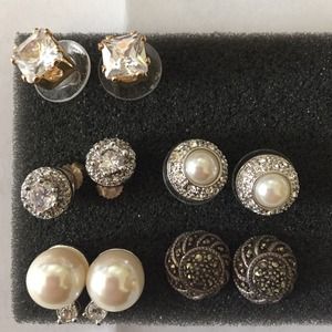 Bundle of 5 earrings