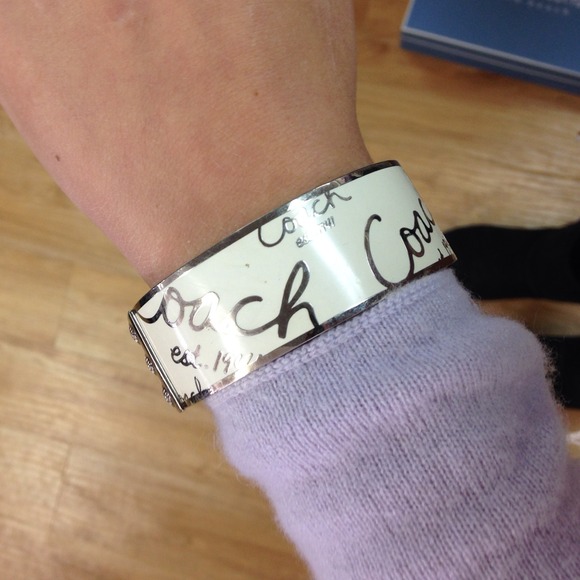 Coach Bracelet - Picture 4 of 4