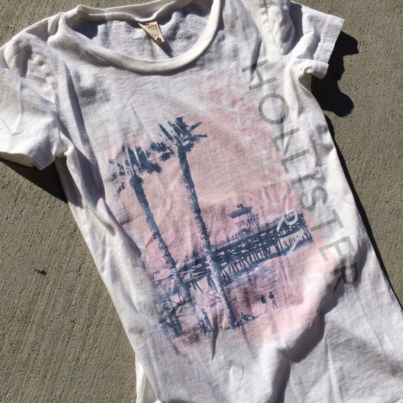Hollister T-Shirt