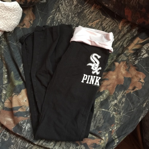 Victoria's Secret White Sox Yoga Pants