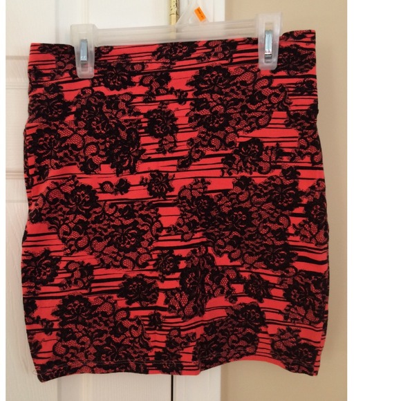 Red Rose Skirt