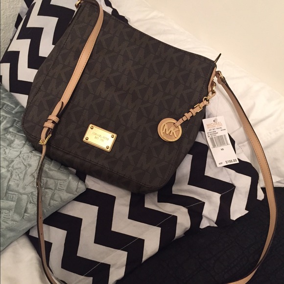 Michael Kors signature cross body purse NWT