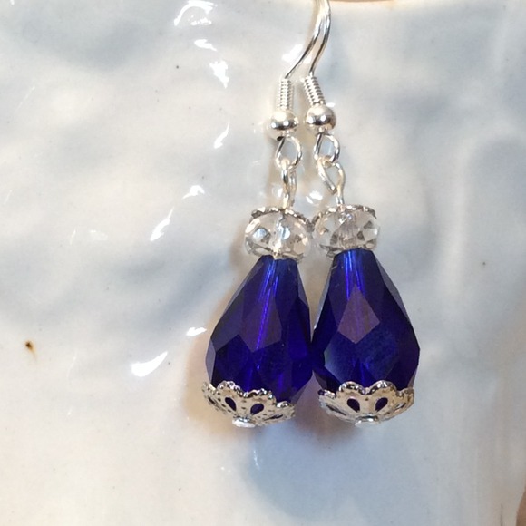 BOGO SALE 🎀Teardrop Cobalt Blue Earrings - Picture 2 of 3